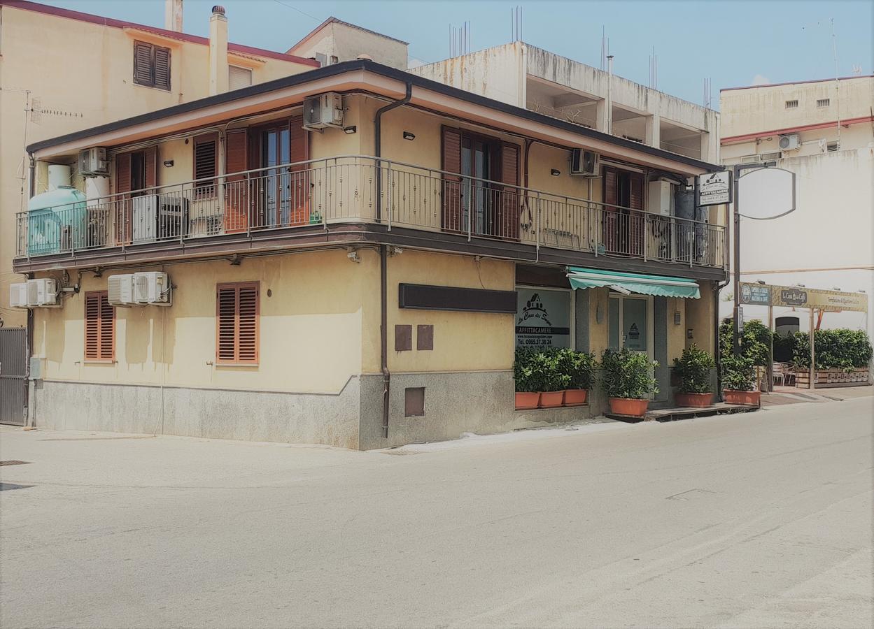 La Casa Dei Sogni Hotel Gallico Екстериор снимка